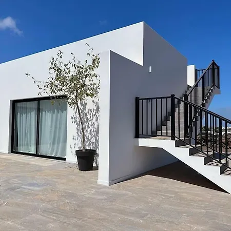 Villa With Views In