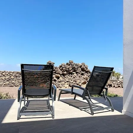 With Views In * לאחארס